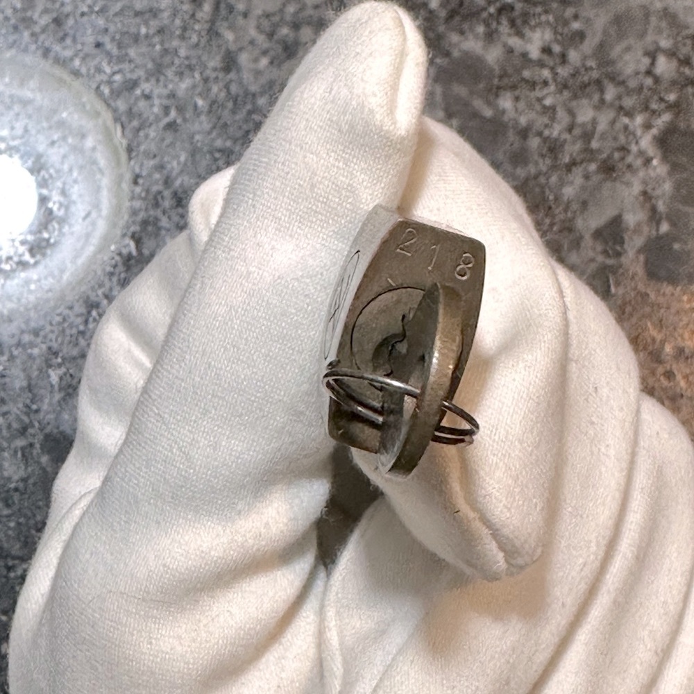 Vintage LV Lock and Key #218 - Picture 2 of 7